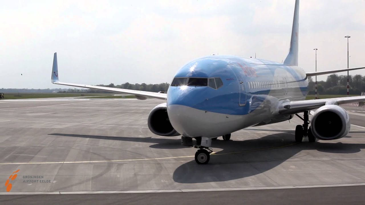Arkefly feestelijk onthaald op Groningen Airport Eelde