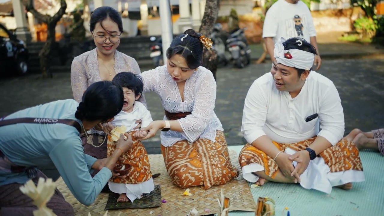 OTONAN ANAK ADAT BALI