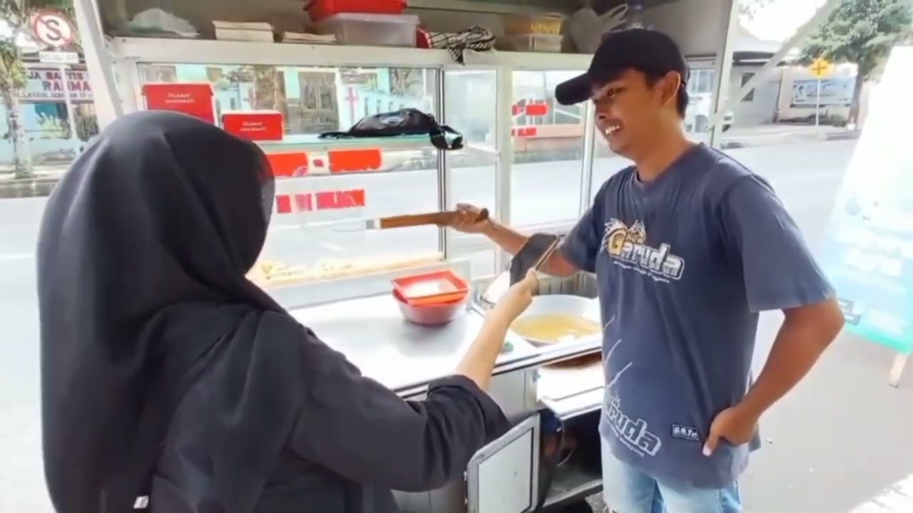 PROJECK KUKM KELOMPOK 6 ONDE-ONDE DAN MOLEN MINI