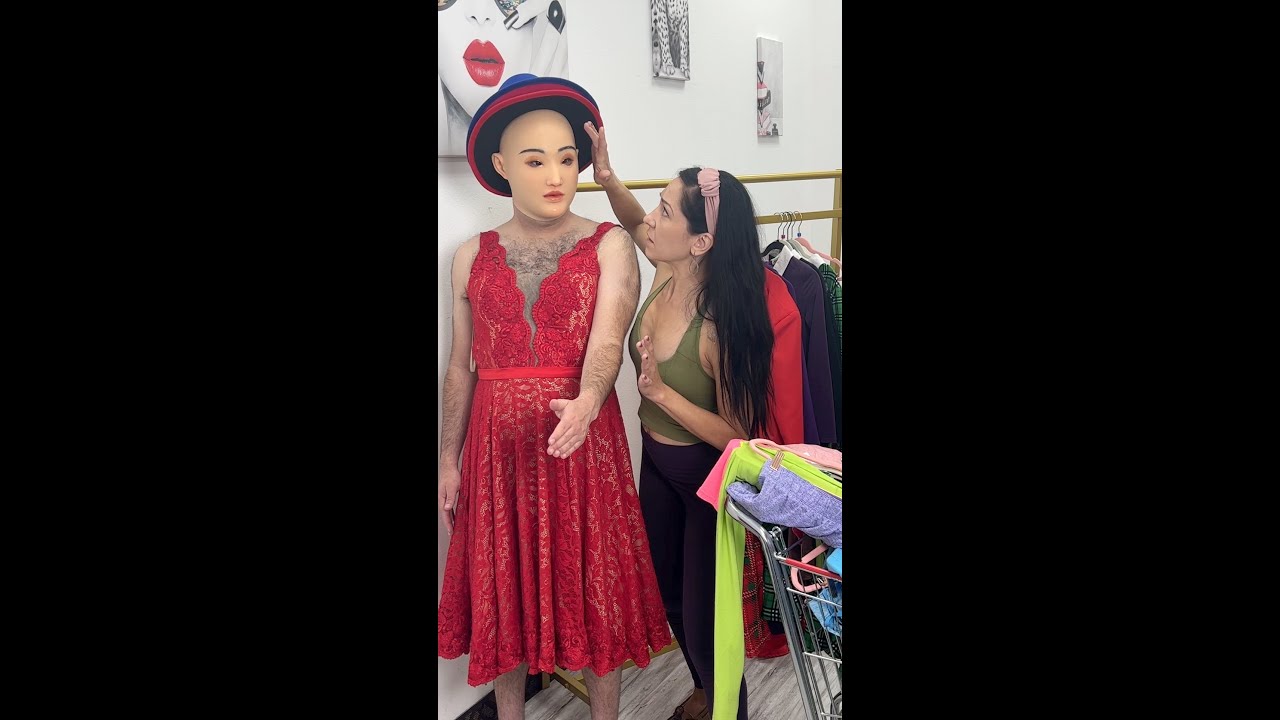 Mannequin costume prank!