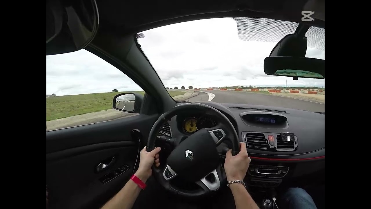 Megane 3rs Cup Circuit Ledenon 23/03/25 battle bmw m2? Seat Leon Cupra