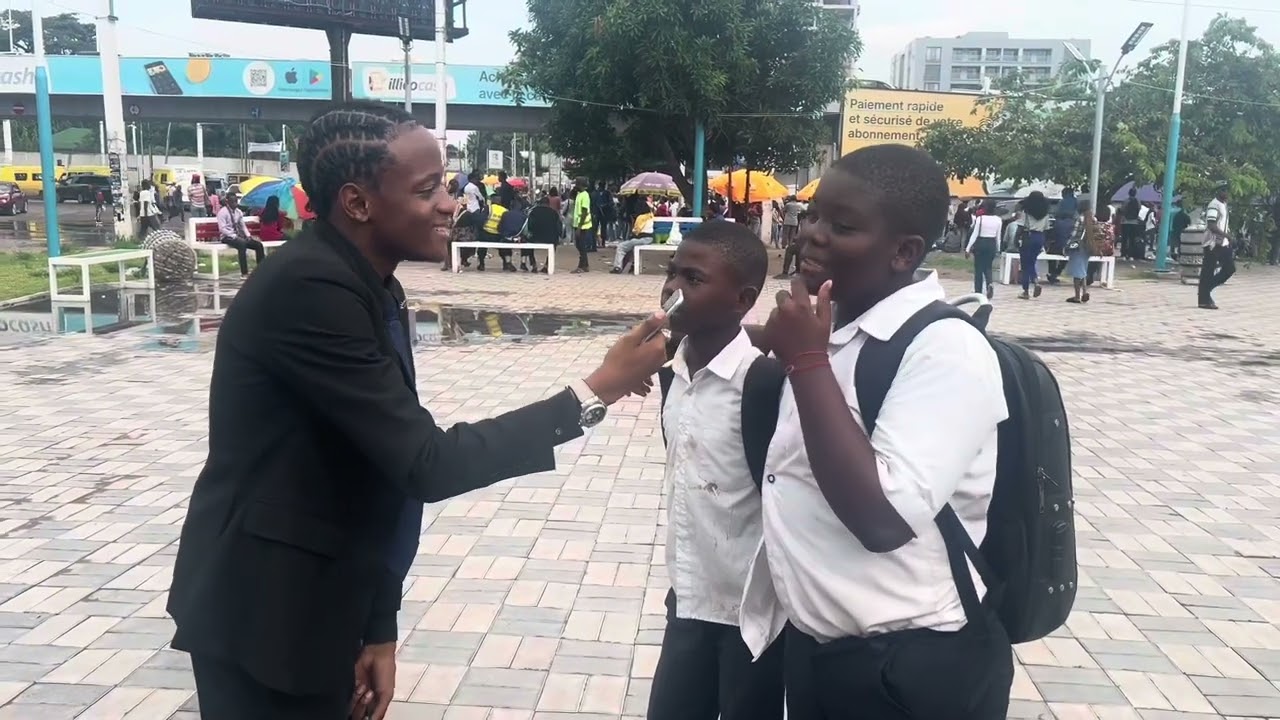 Micro trottoir dans la ville de Kinshasa ￼