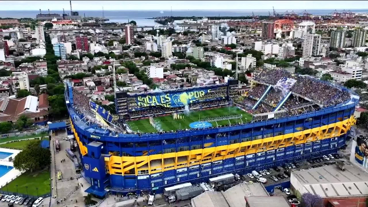 INCRE&Iacute;BLE RECIBIMIENTO DE LOS HINCHAS XENEIZES | Boca Juniors vs River Plate