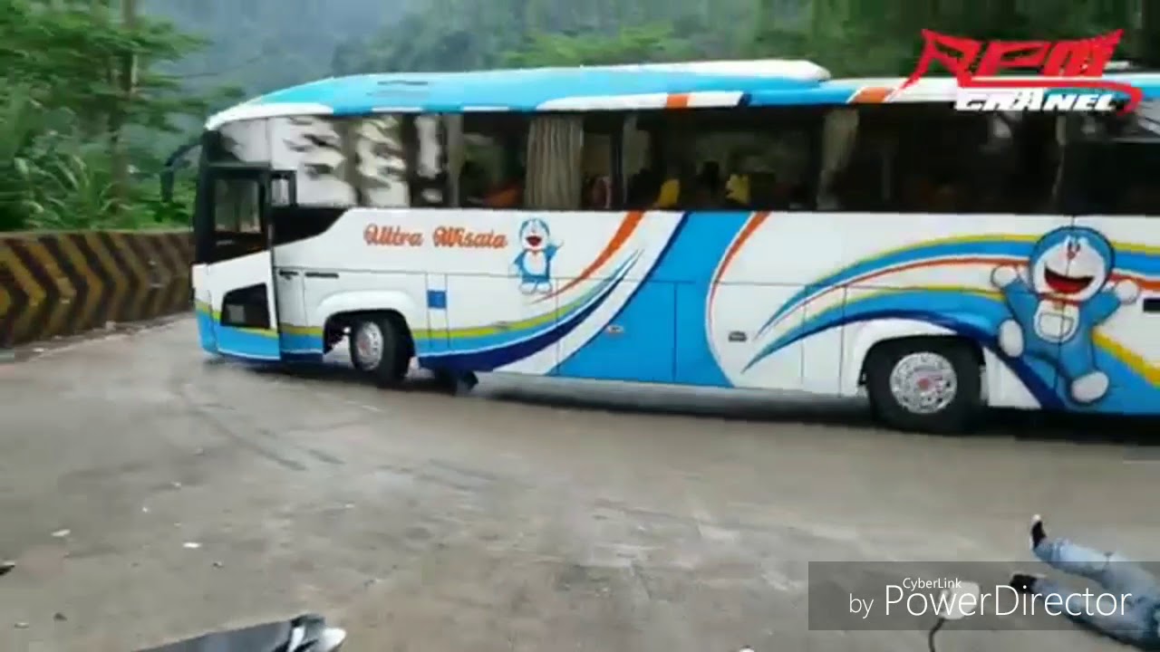 Detik Detik Busway Rem blong 😱