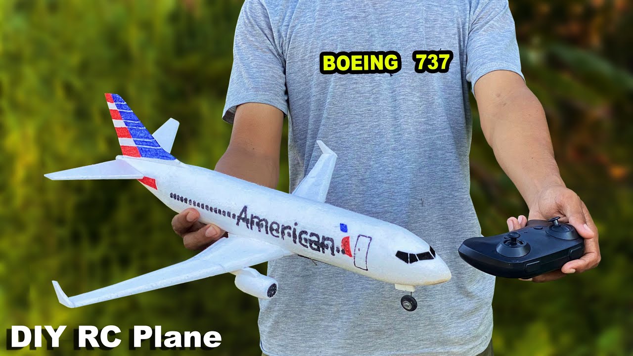 Full build and test flight Boeing 737 American Airlines with foam