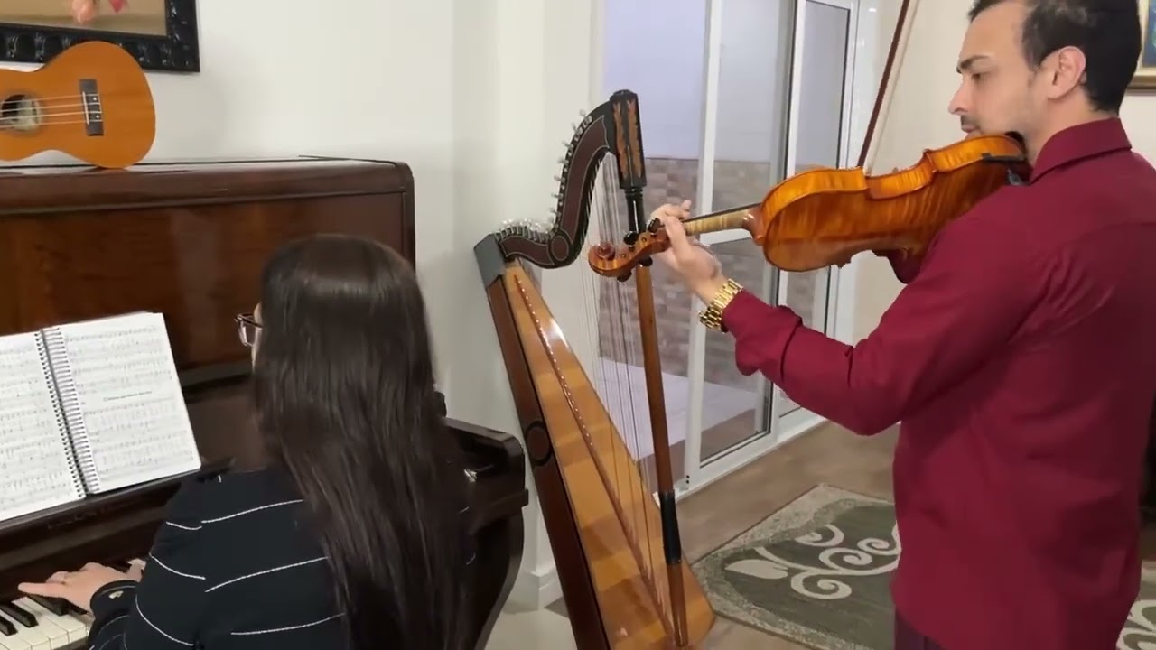Hino 34 CCB - O mestre que desceu dos céus (Violino e Piano) @pinattohinos3858