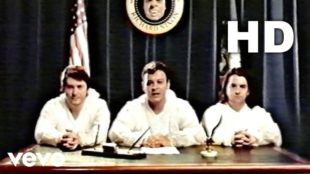 Manic Street Preachers - The Love of Richard Nixon (Official Video)