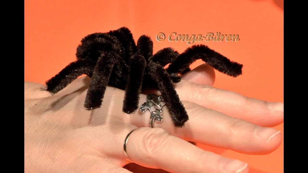 #9 - DIY Halloween Spinne aus Chenilledraht basteln - halloween spider