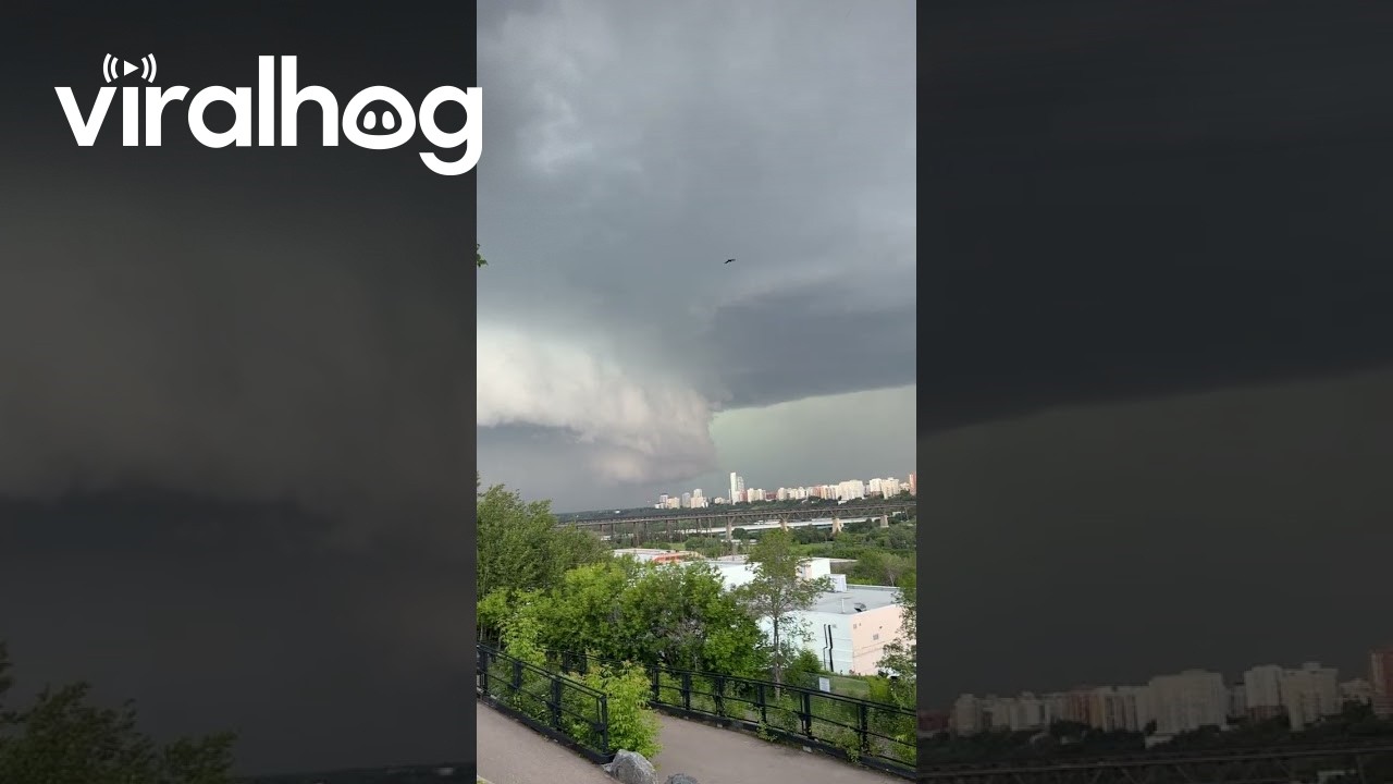 Massive Storm Clouds Roll Over Edmonton, Alberta || ViralHog
