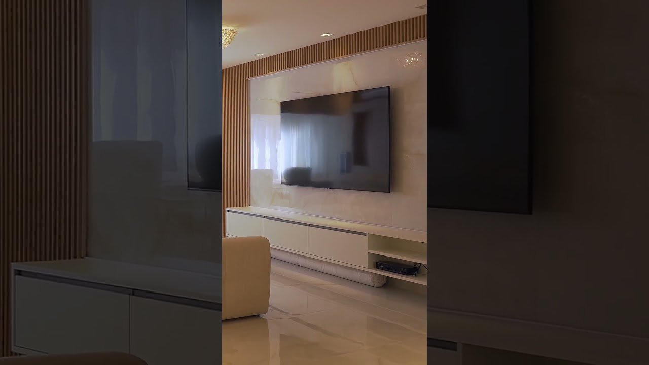 Painel de TV e rack planejados pela Biblos #moveisplanejados #paineldetv #moveissobmedida