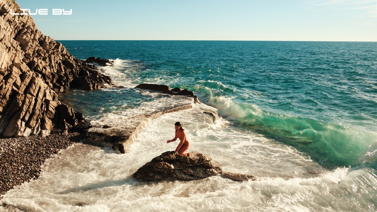 A Private Dance on the Shore 