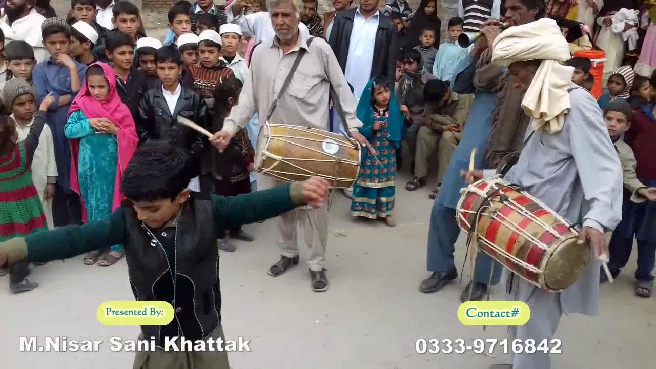 Takhte Nasrati Karak Boy Dance and Attan