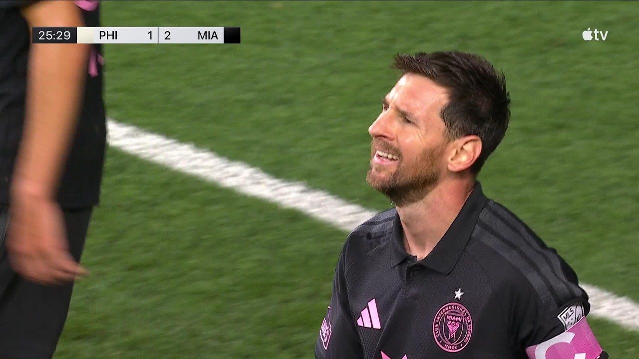 Messi Hits FILTHY Stutter Step Scores Tiebreaker Goal vs. Philadelphia Union!