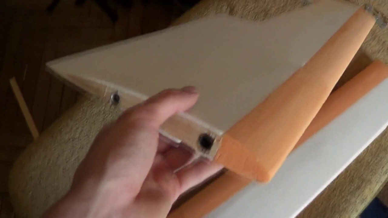 Самодельный самолет FPV SkyWalker 1680 #2 Оклейка крыльев виниловой пленкой.