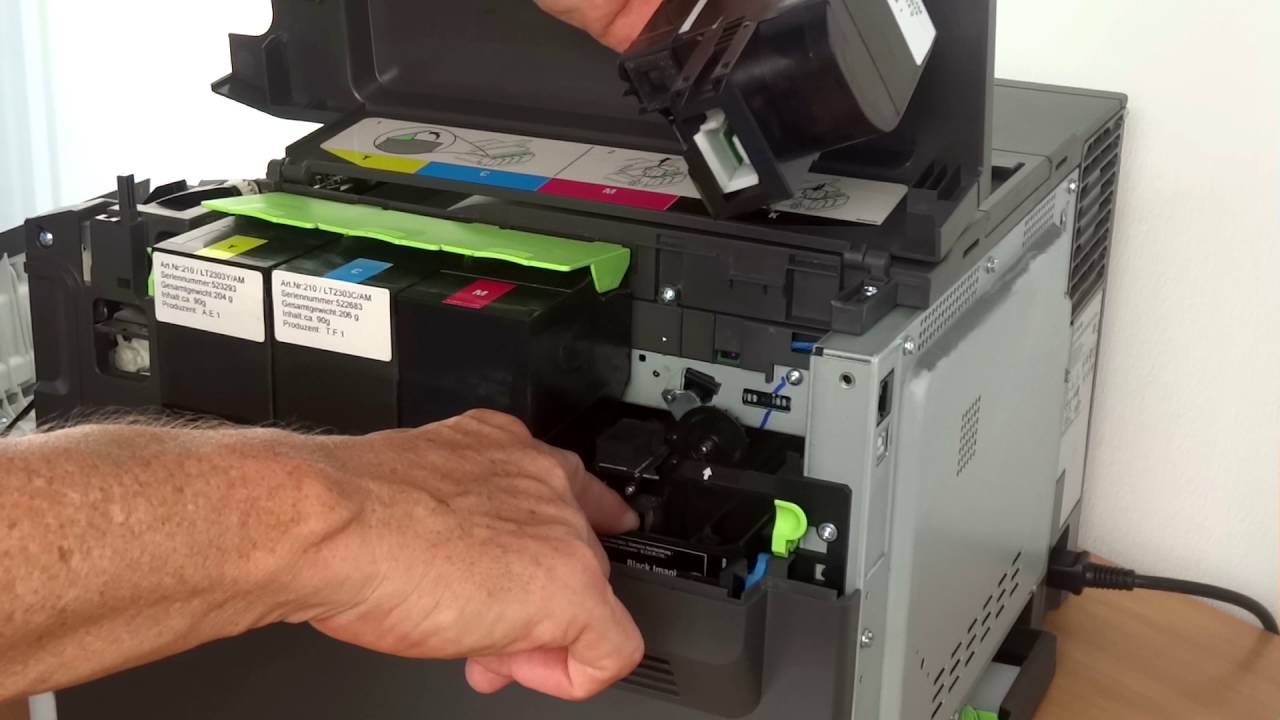 So wechseln Sie die Tonerkartusche bei einem Lexmark CS 310 N/DN / CS 410 N/DN/DTN / CS 510 DE/DTE