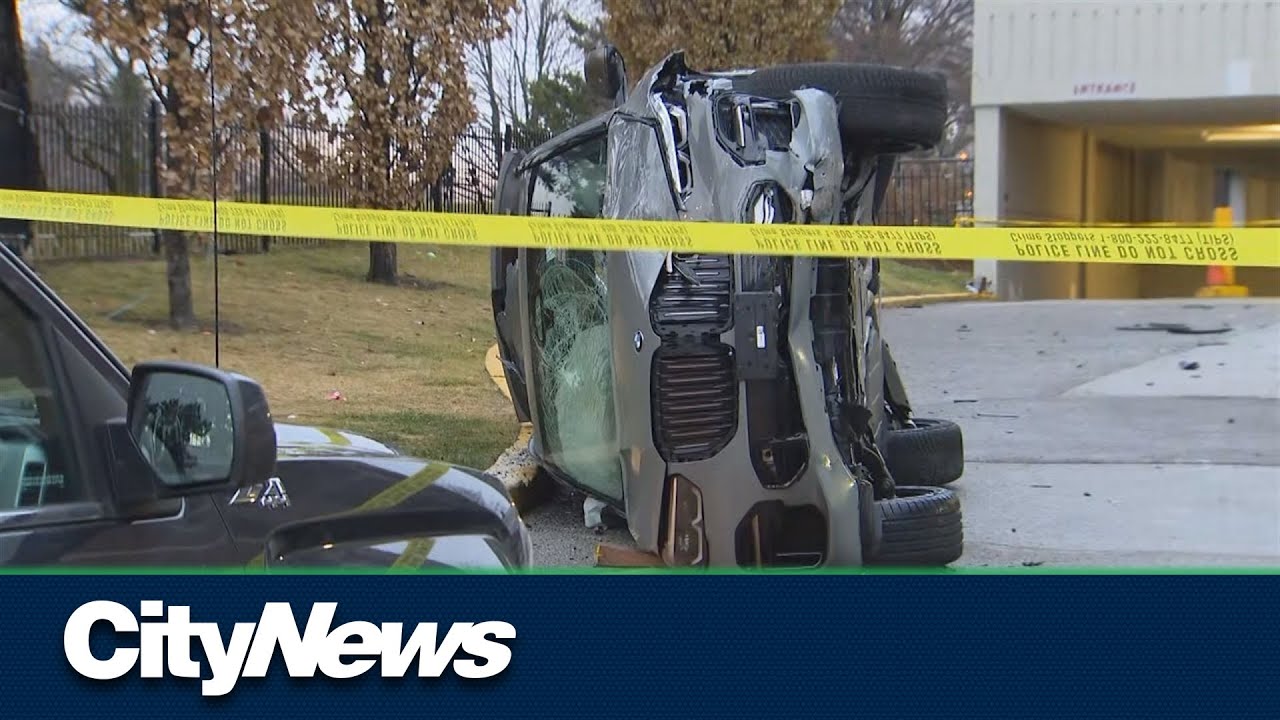 A wild crash in Etobicoke as police try to ‘box in’ alleged car thieves