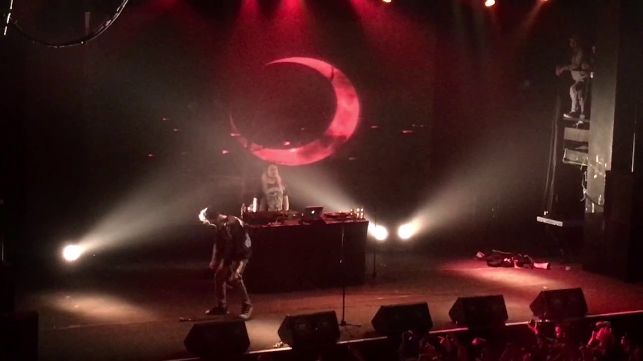LIL PEEP WITCHBLADES MOSCOW LIVE YOTASPACE