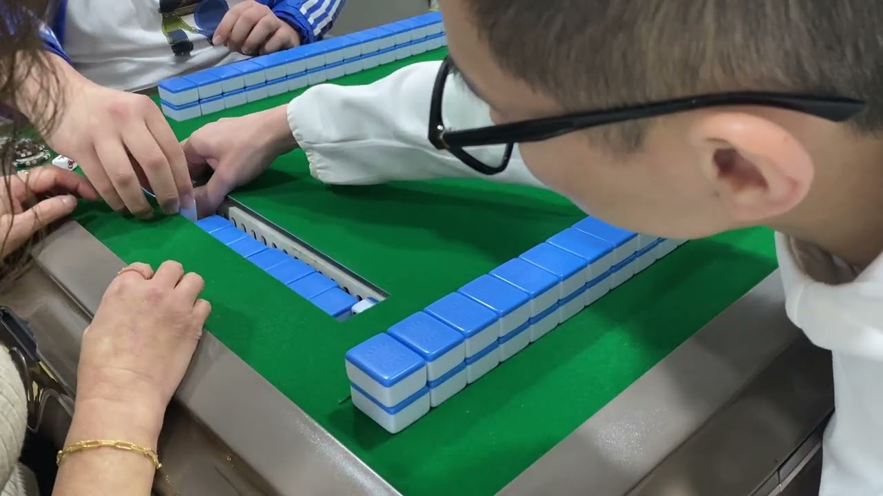Mahjong387.廣東牌十番512有花有JP四回之二：精彩一回，九番十二章包自摸，十三么被截糊，清么九十番。