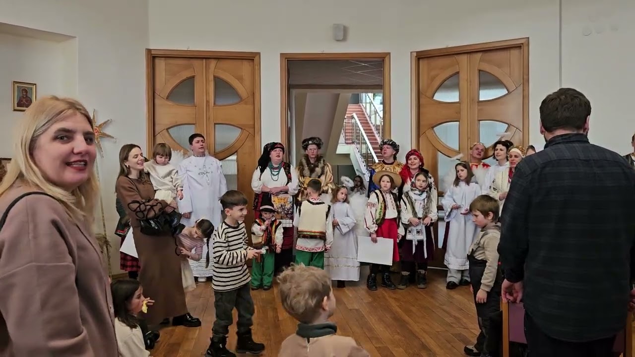 РХС колядує. 