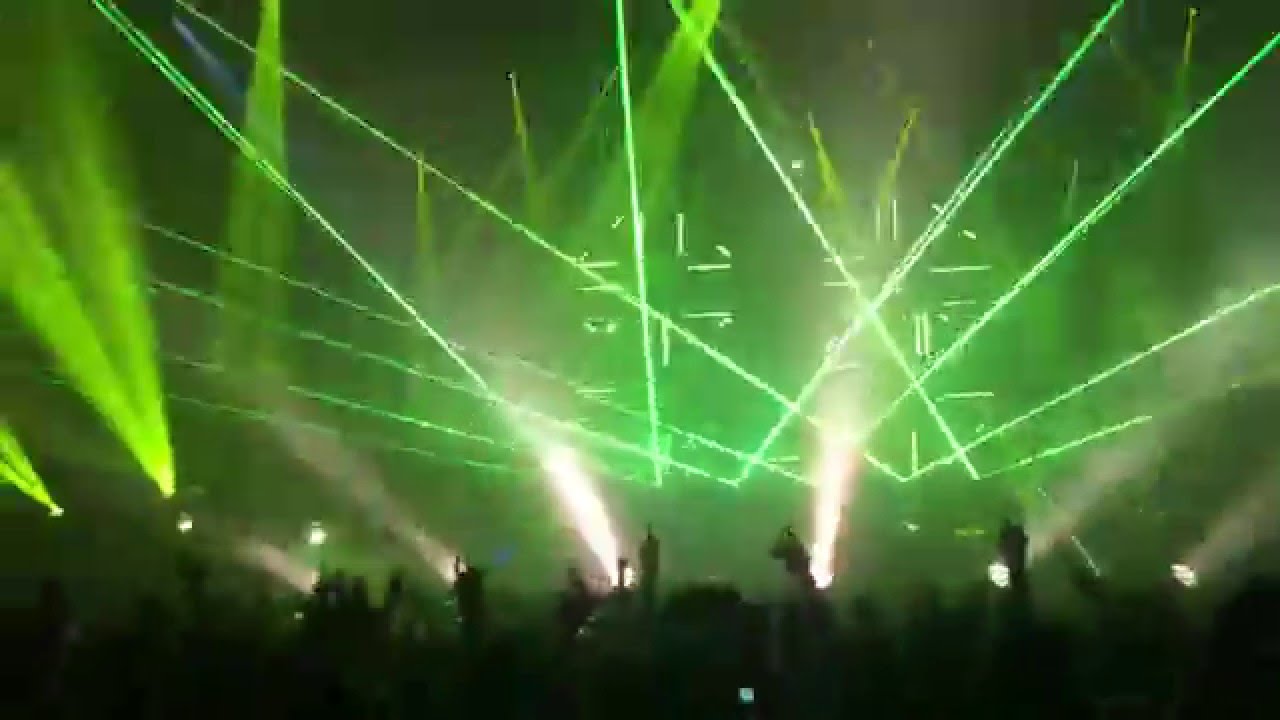 Alexandra Palace - Faithless - We Come 1