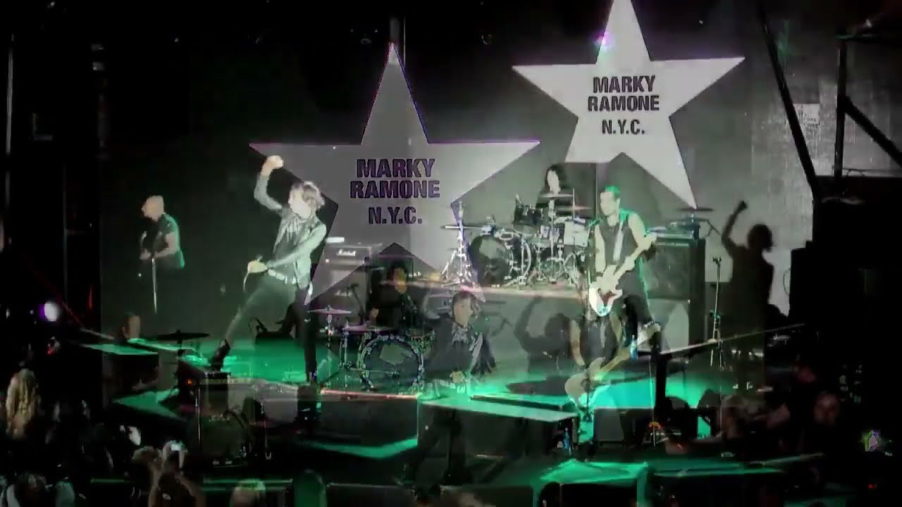 Marky Ramone blitzkrieg & Greg Hetson Live  Russia St Petersburgo 2018 aurora concert hall