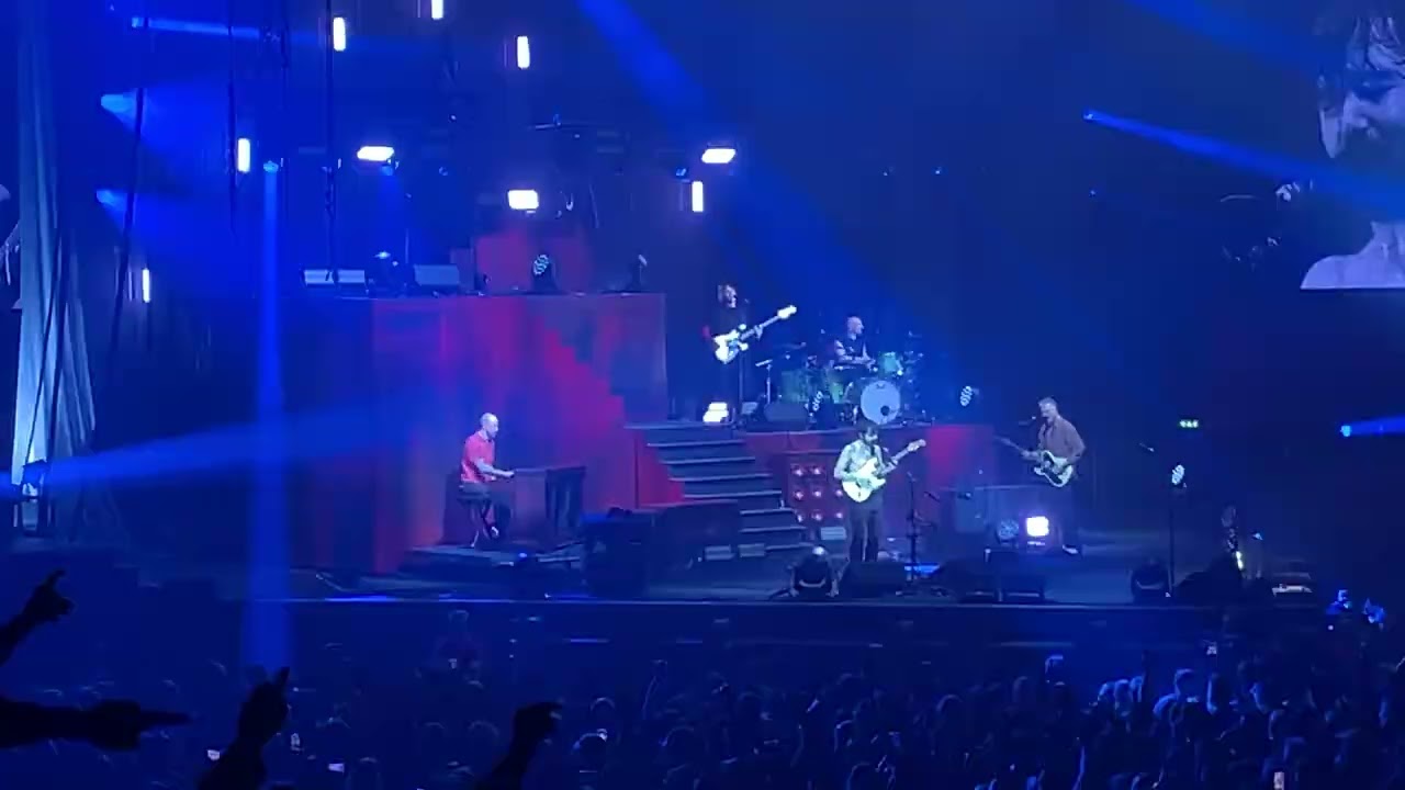 Biffy Clyro - Bubbles. Belfast SSE Arena 09/01/26. 