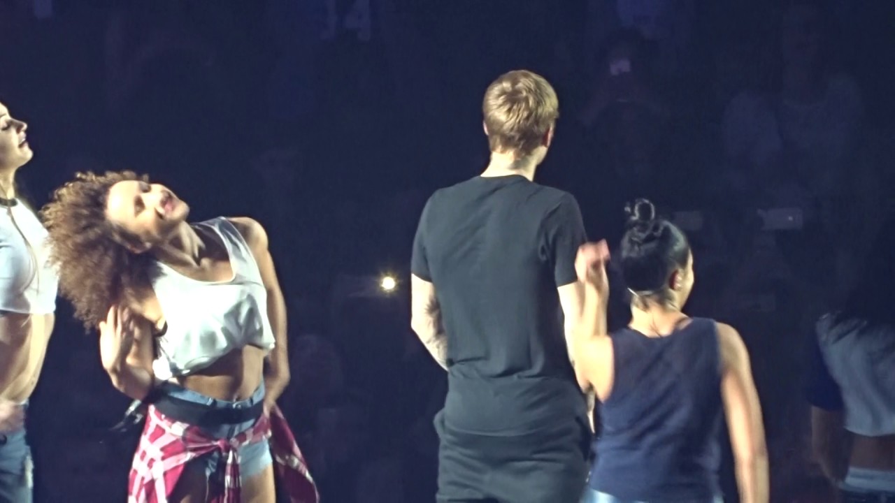 Justin Bieber - What Do You Mean, Baby, Prague 12/11/16 (Purpose Tour)