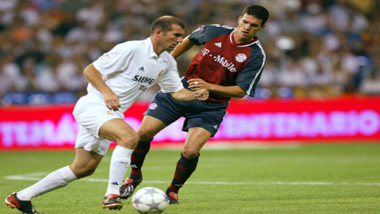 ZIDANE VS BAYERN MÚNICH ● Trofeo del Centenario del REAL MADRID ● (05/08/2002)