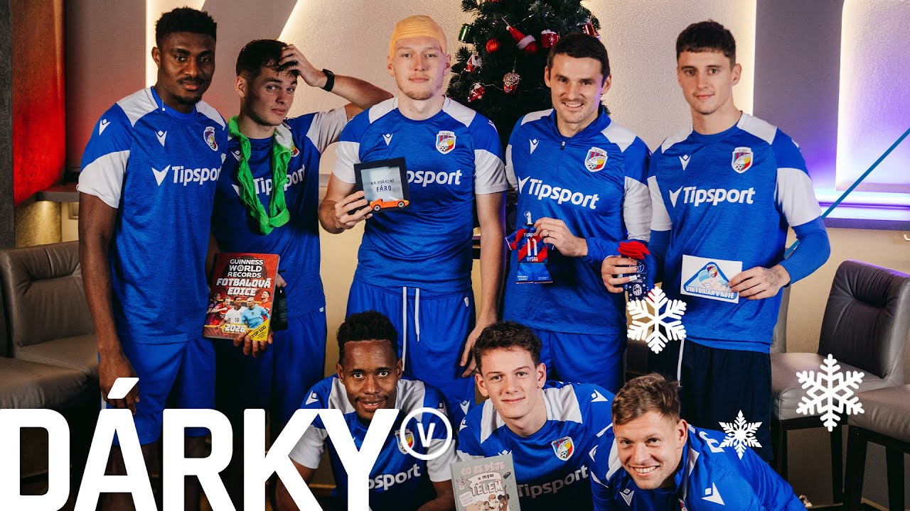 Společné rozbalování vánočních dárků 🎄🎁