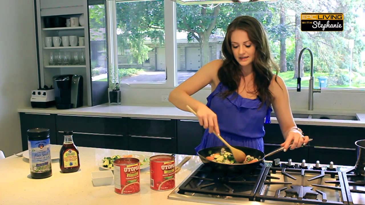 Easy Homemade and Healthy Spaghetti Sauce!!