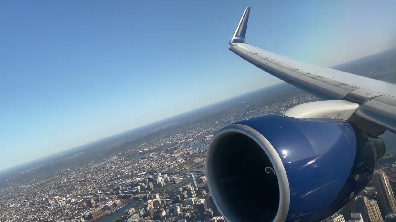 Delta Boeing 757-200(WL) STUNNING Takeoff from Boston