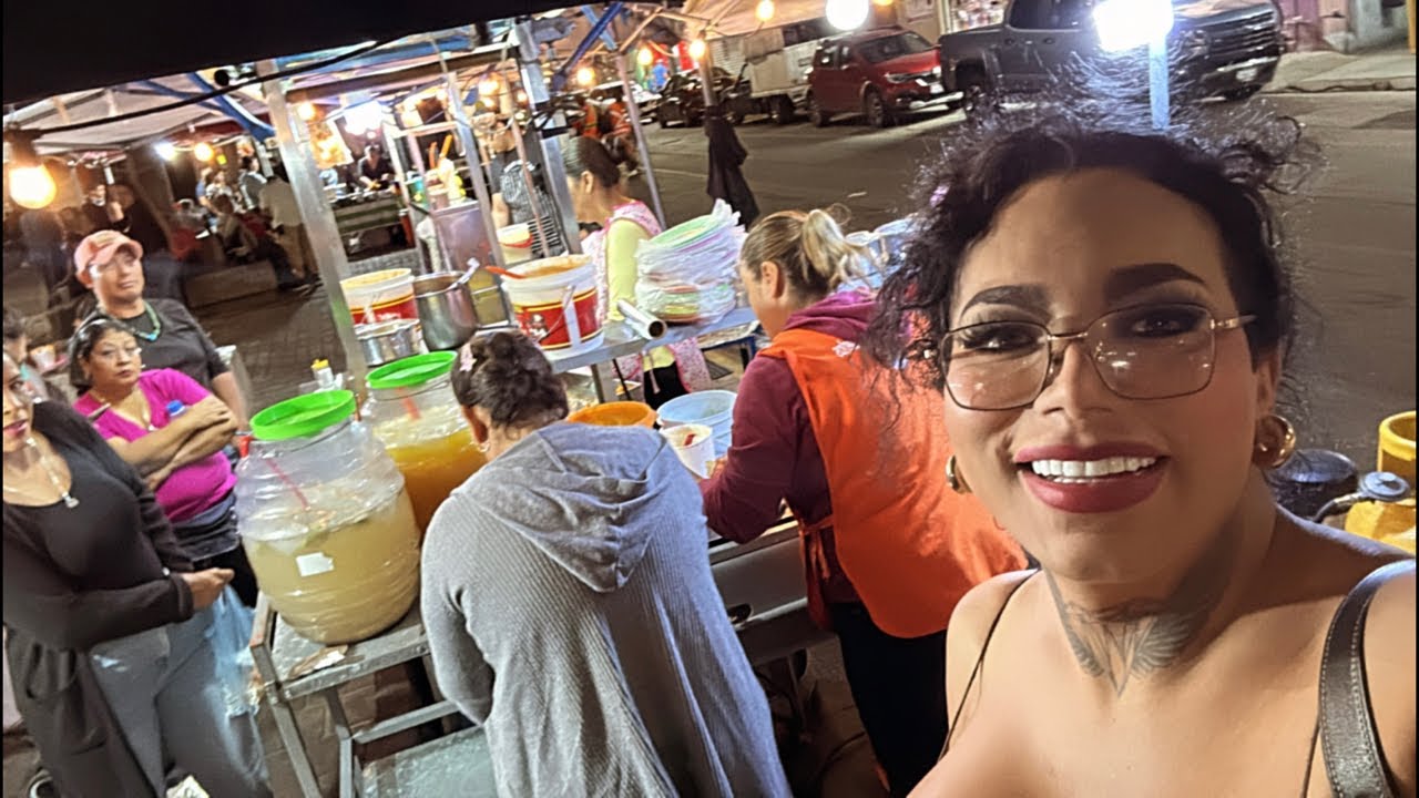 Paolita Suarez está en vivo en El Barrio del Coesillo