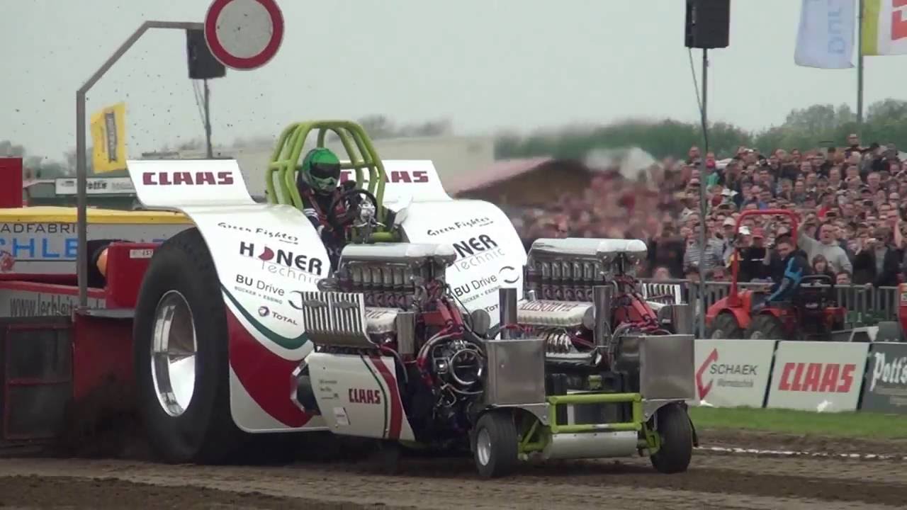 Green Monster + Fighter Team @ Tractor Pulling F&uuml;chtorf 2012