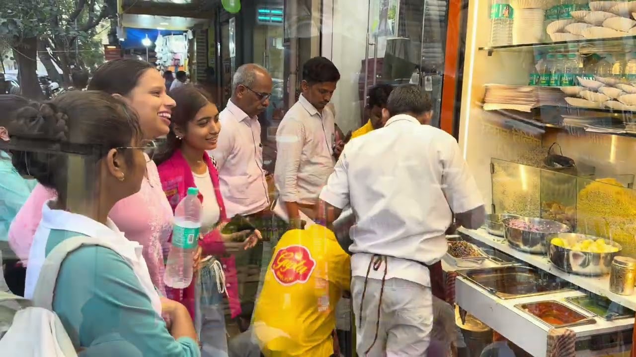 Season 10. Day 1. Evening food tour. 