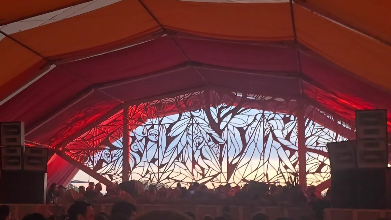 CAP @ sunwaves35 (sunset set 4K)