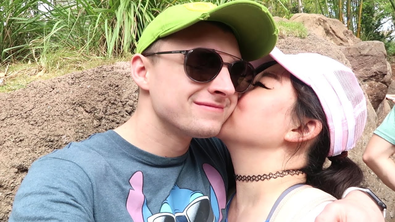 DISNEY'S ANIMAL KINGDOM VISIT WITH LASTIC! (Vlog)