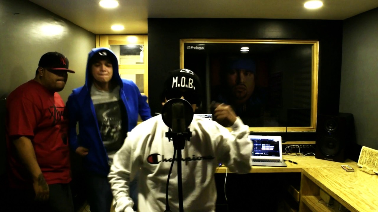 #TenemosBarras Cypher - Eptos Uno , Faruz Feet y Bull Montana  Prod. Danny Brasco