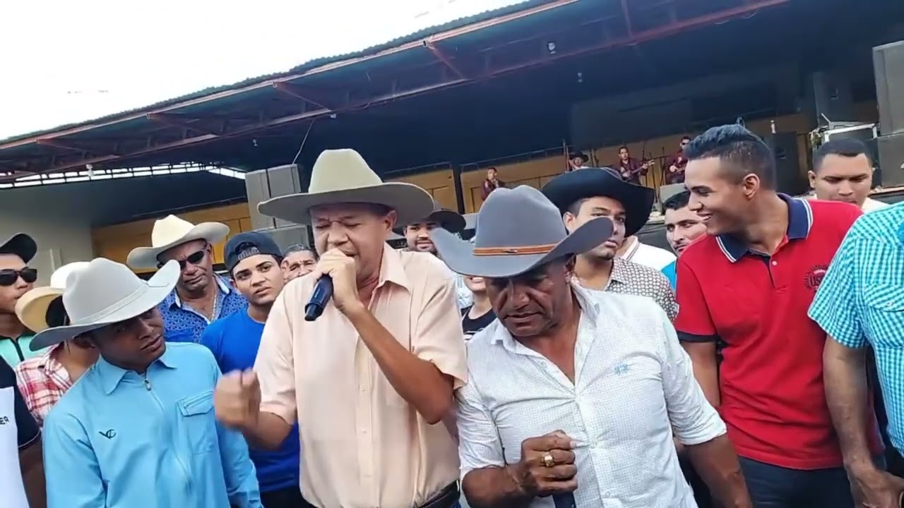 El Pollo de Moroturo y Vitico Castillo