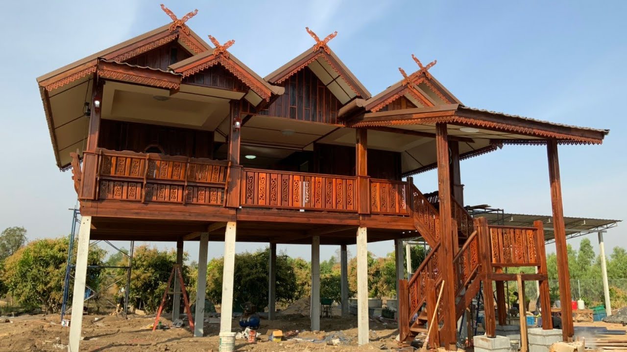 บ้านไม้เรือนไทยประยุกต์ราคา 470,000 บาท : โชคประยูรบ้านเรือนไทย
