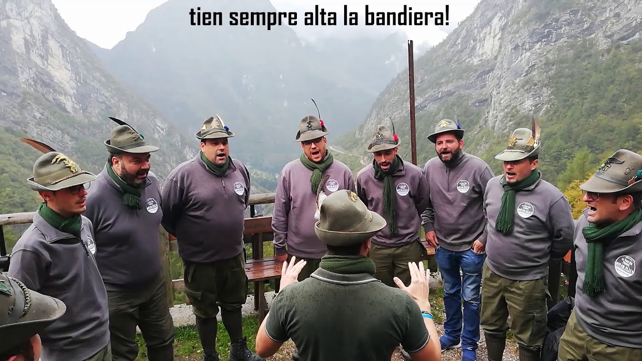Il coro VDF saluta gli Alpini della Julia in Afghanistan
