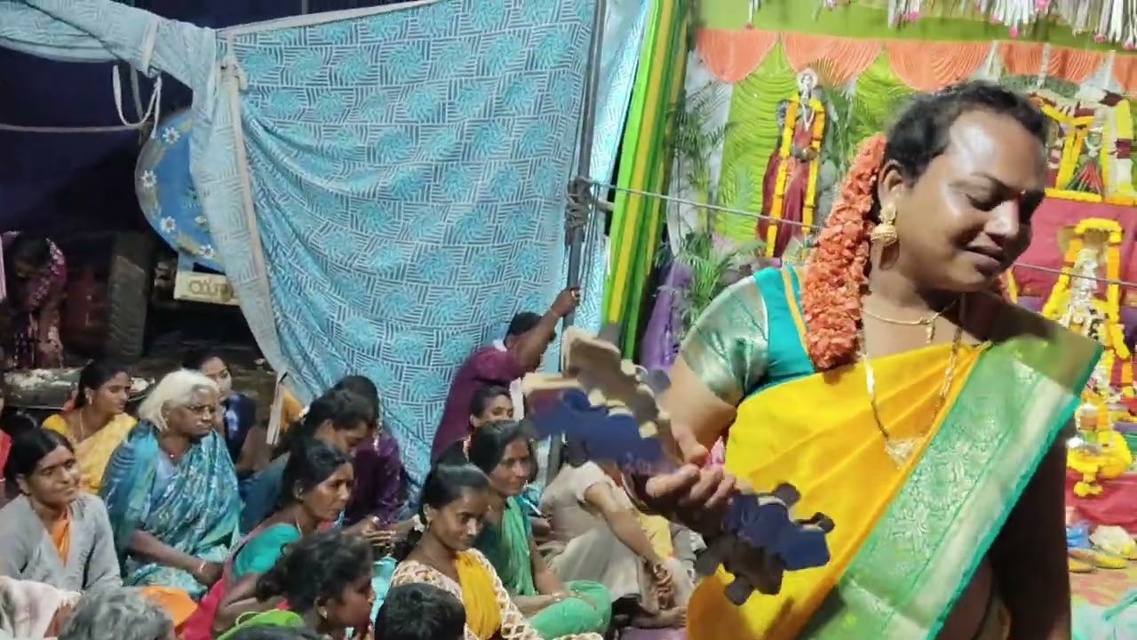 అక్కడేవతల పూజ సీతంపల్లి. నాగేంద్ర పూజారి.