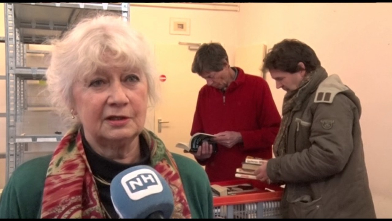 Eigenaresse boekhandel doet tienduizenden boeken cadeau