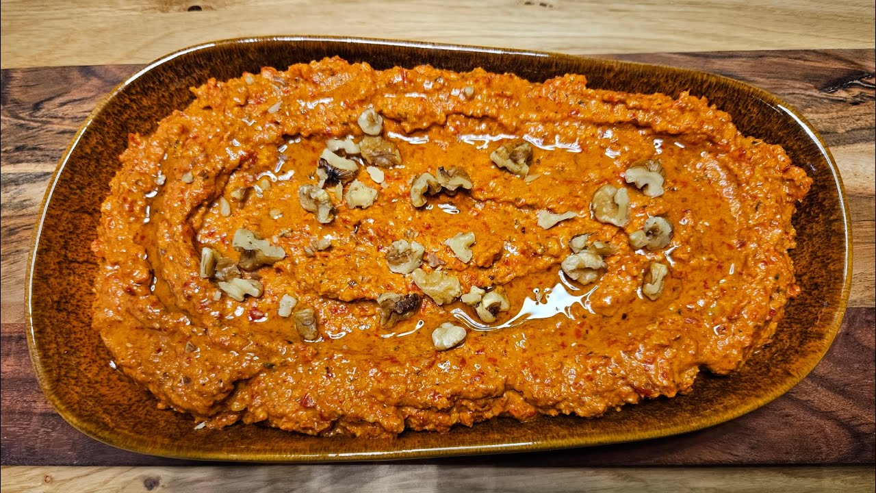 Muhammara, Paprika-Walnuss -Dip VEGAN | محمرة-متبل الفلفل الاحمر بالجوز ، مقبلات رائعة