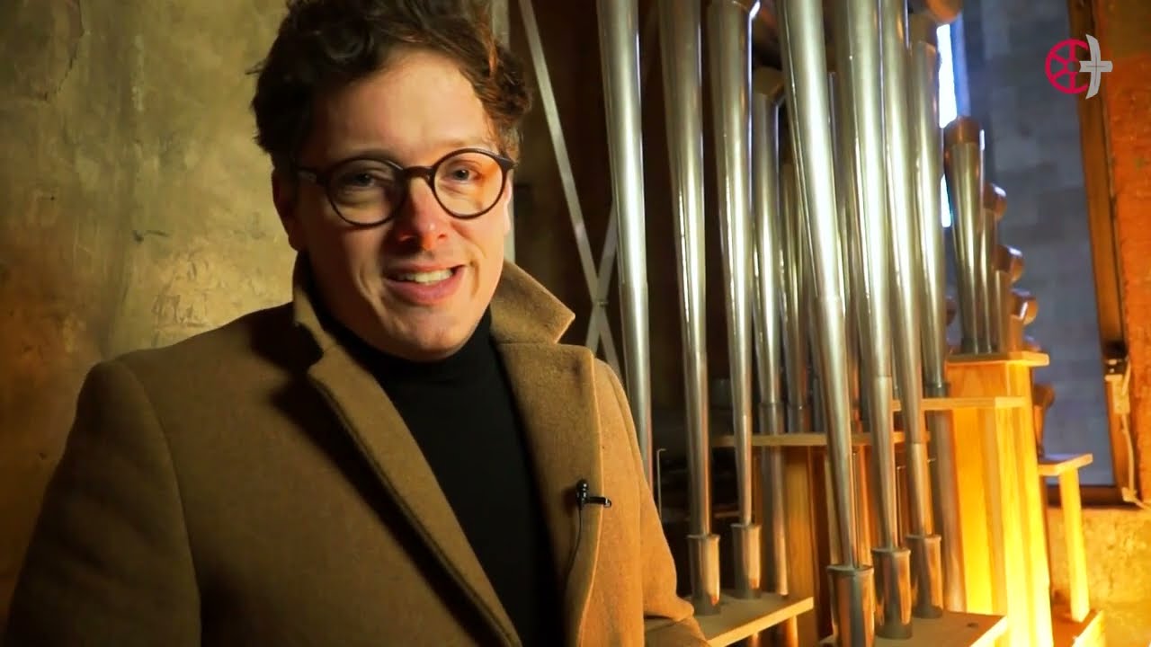 Türen auf - Domorganist Daniel Beckmann zeigt die "Kardinalstrompeten"