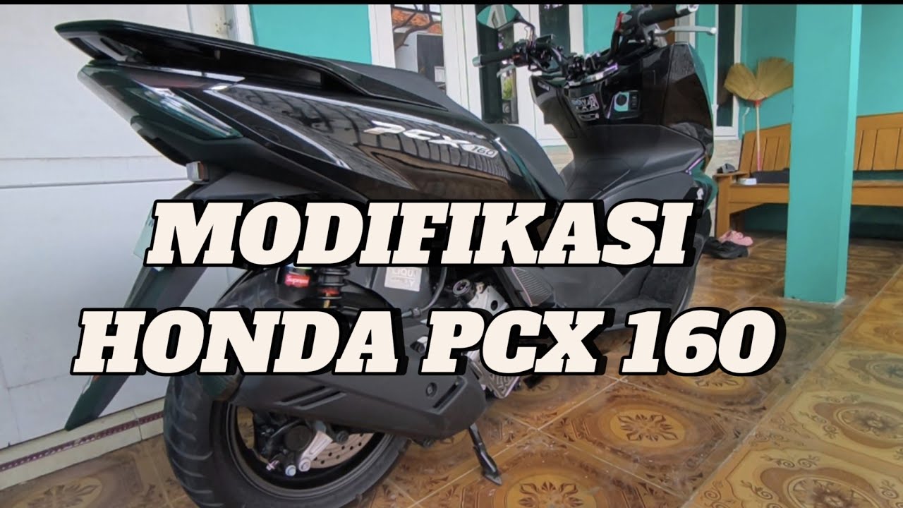 Modifikasi Honda PCX 160 hitam glossy 2024