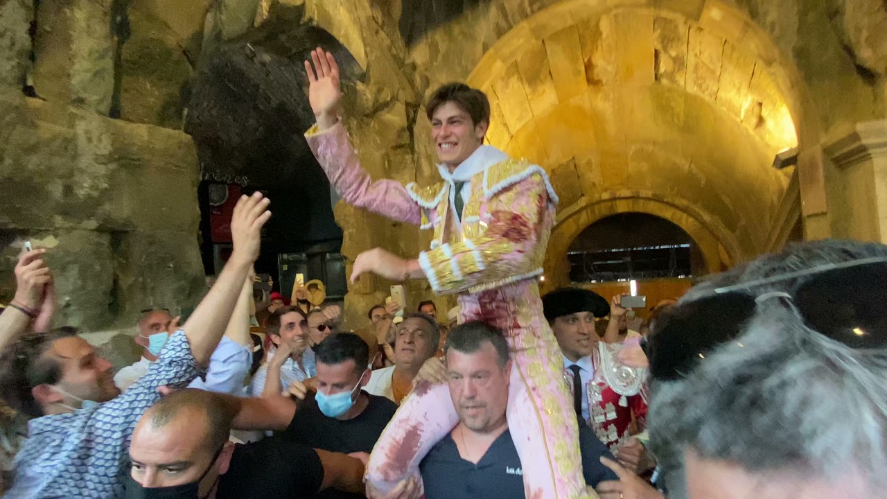 El Rafi ouvre la Porte des Consuls des Ar&egrave;nes de N&icirc;mes