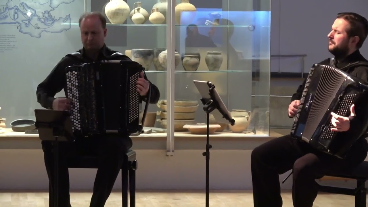 DIE VIER AKKORDEONISTEN - Römermuseum 25/26