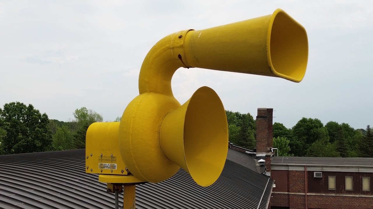 Drone Flight Around an ACA Allertor 125 Civil Defense Siren! - Manitowoc, Wisconsin