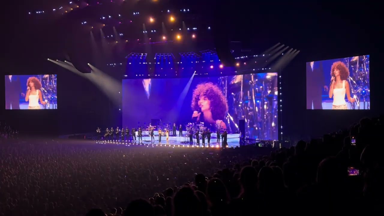 RAYE at Royal Arena - Copenhagen 