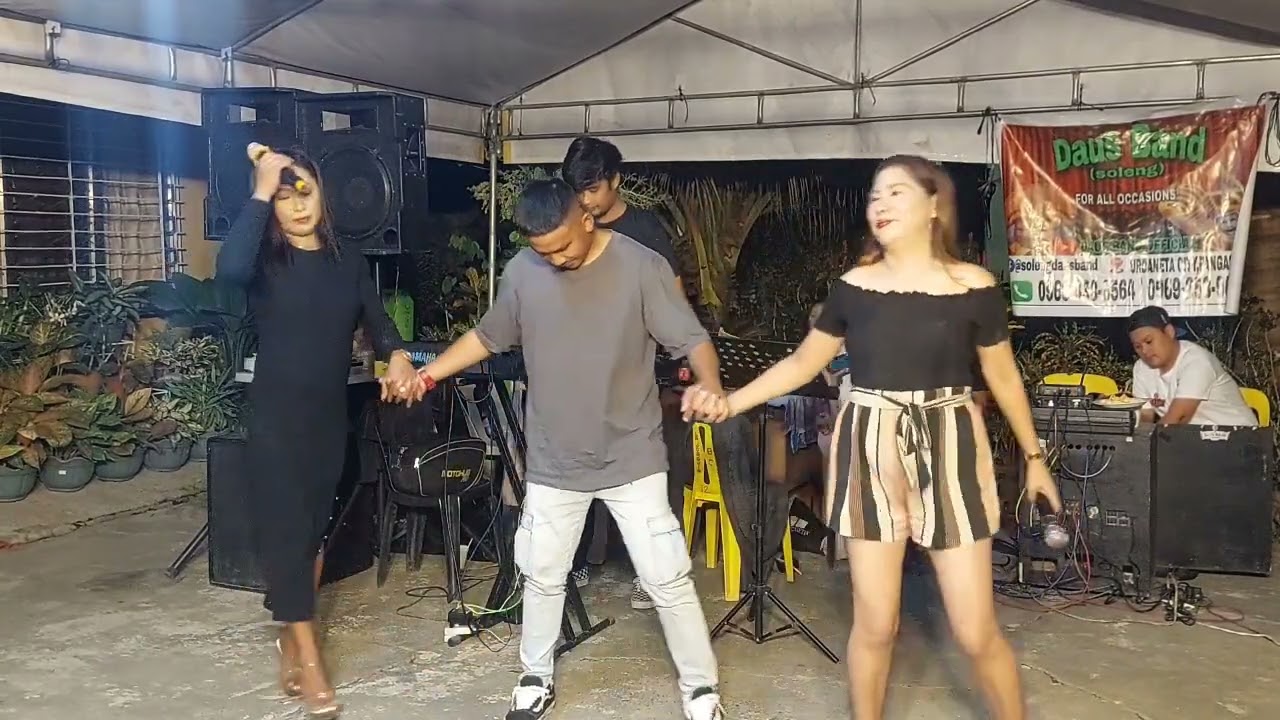 ni gio nga tga baguio😆 adda naka ot ni ingin nga atiddog ken natangken nga  carrots🤣